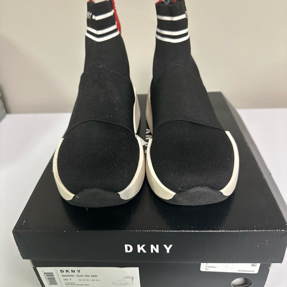 DKNY WOMENS Zip Up Black Shoes 7 Used Read Description